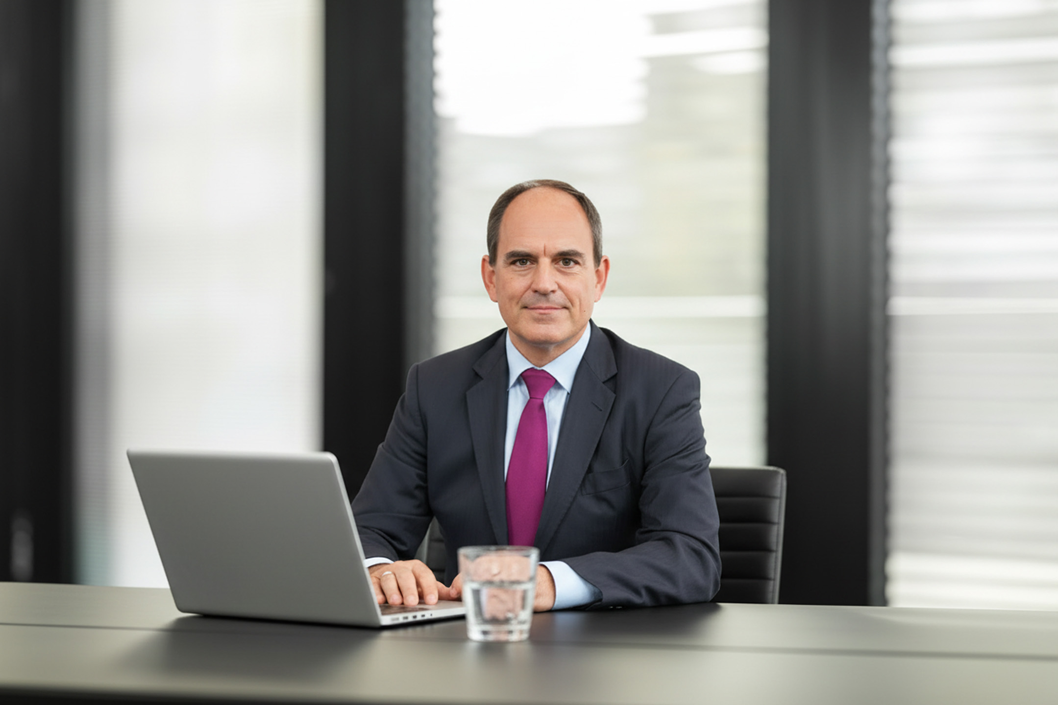 Dr. Ivo du Mont, LL.M.